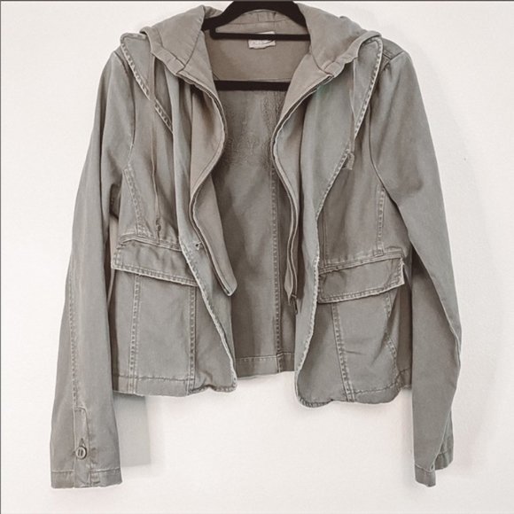 RAVE Jacket - Picture 1 of 5